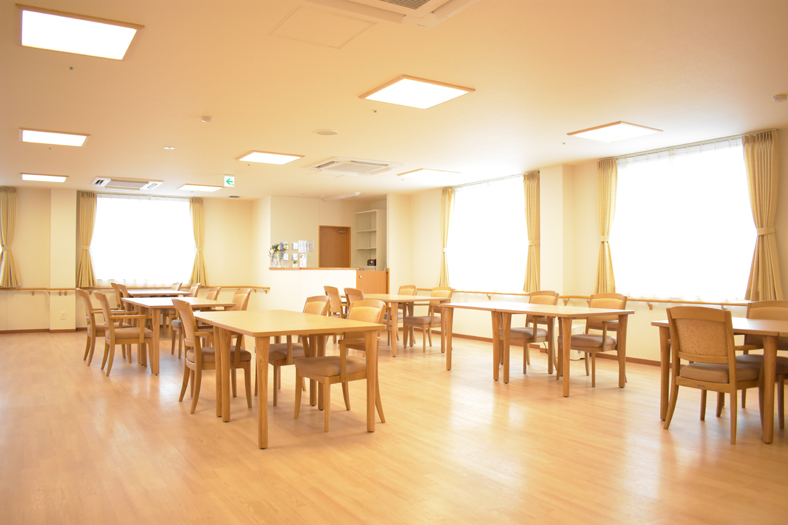 ALSOK介護株式会社 アミカの郷松戸の正社員 介護職 有料老人ホーム サービス付き高齢者向け住宅 障害者・児の求人情報イメージ2